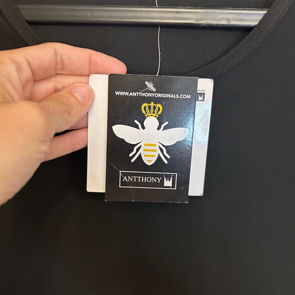 NWT Antthony Originals black slinky short sleeved top size S - Picture 3 of 11